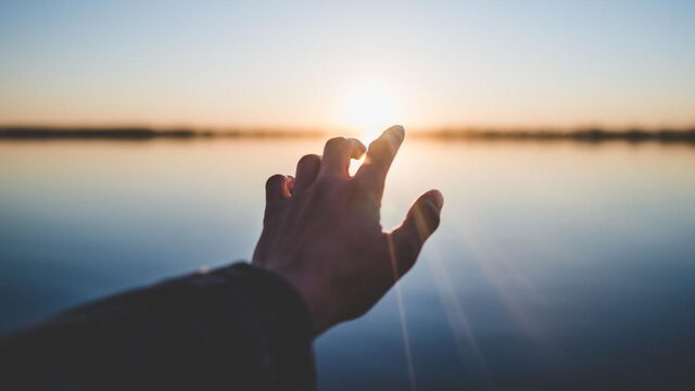 Jalani Hidup Dengan Ikut Arus Kemana Hidup Membawa, Jangan Dipaksa Untuk Kontrol